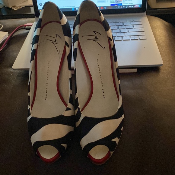 Giuseppe Zanotti Zebra Heels - Picture 2 of 11